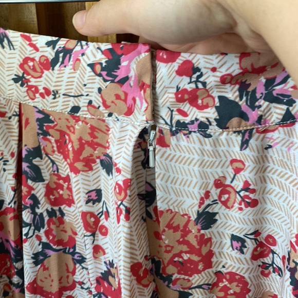 Myra Reynu Taandon Floral Lined Maxi Skirt. Size 10 - Picture 6 of 12